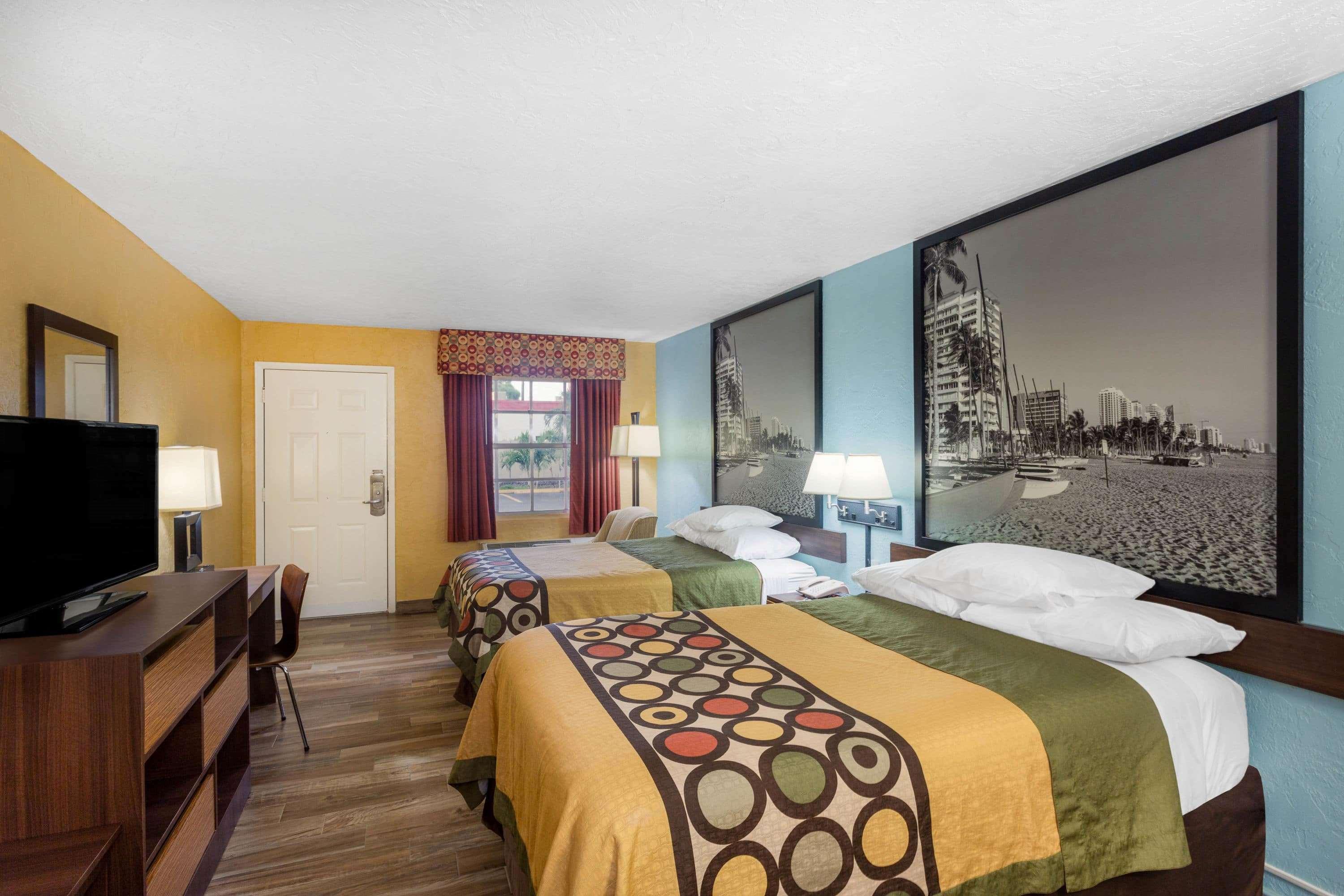 Super 8 by Wyndham Bradenton Sarasota Area Exterior foto